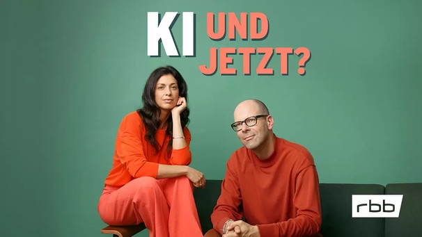 li.: ARD-Journalistin Nadia Kailouli; re.: der führende Experte in der deutschen KI-Forschung Aljoscha Burchardt vom Deutschen Forschungszentrum für Künstliche Intelligenz | Bild: RBB, Stefan Wieland